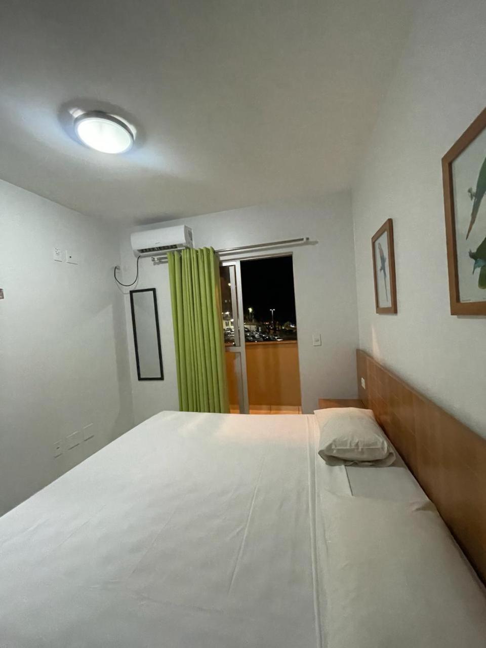 Flat Golden Dolphin Grand Hotel - Quarto E Sala Com Roupa De Cama E Banho - Piscinas 24H Caldas Novas Zewnętrze zdjęcie